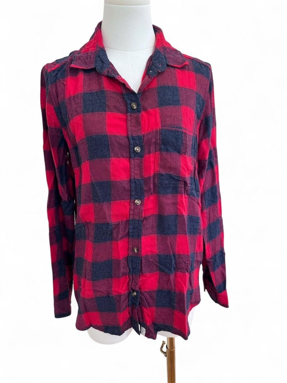 American Eagle Women's Boyfriend fit Red Plaid Button-Down Shirt - Medium